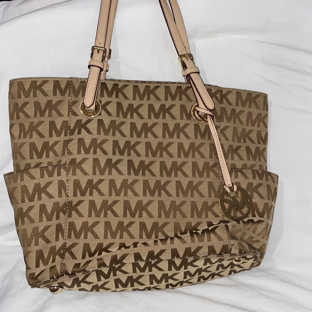 Authentic Michael Kors Purse - image 3